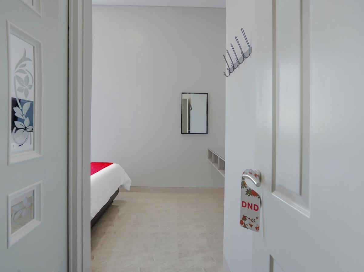 Super Oyo Capital O 90336 Olive Guest House Surabaya Exterior photo